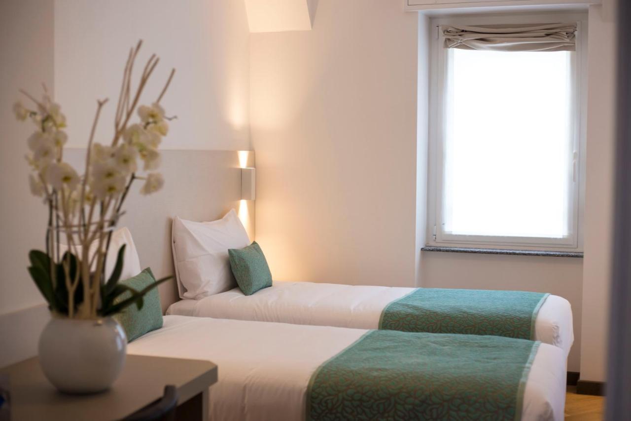 Hotel Ponti Angera Eksteriør billede