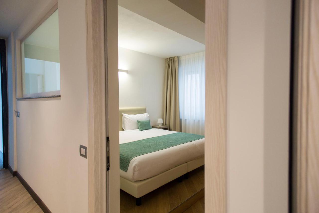 Hotel Ponti Angera Eksteriør billede