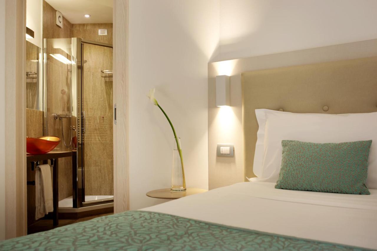 Hotel Ponti Angera Eksteriør billede
