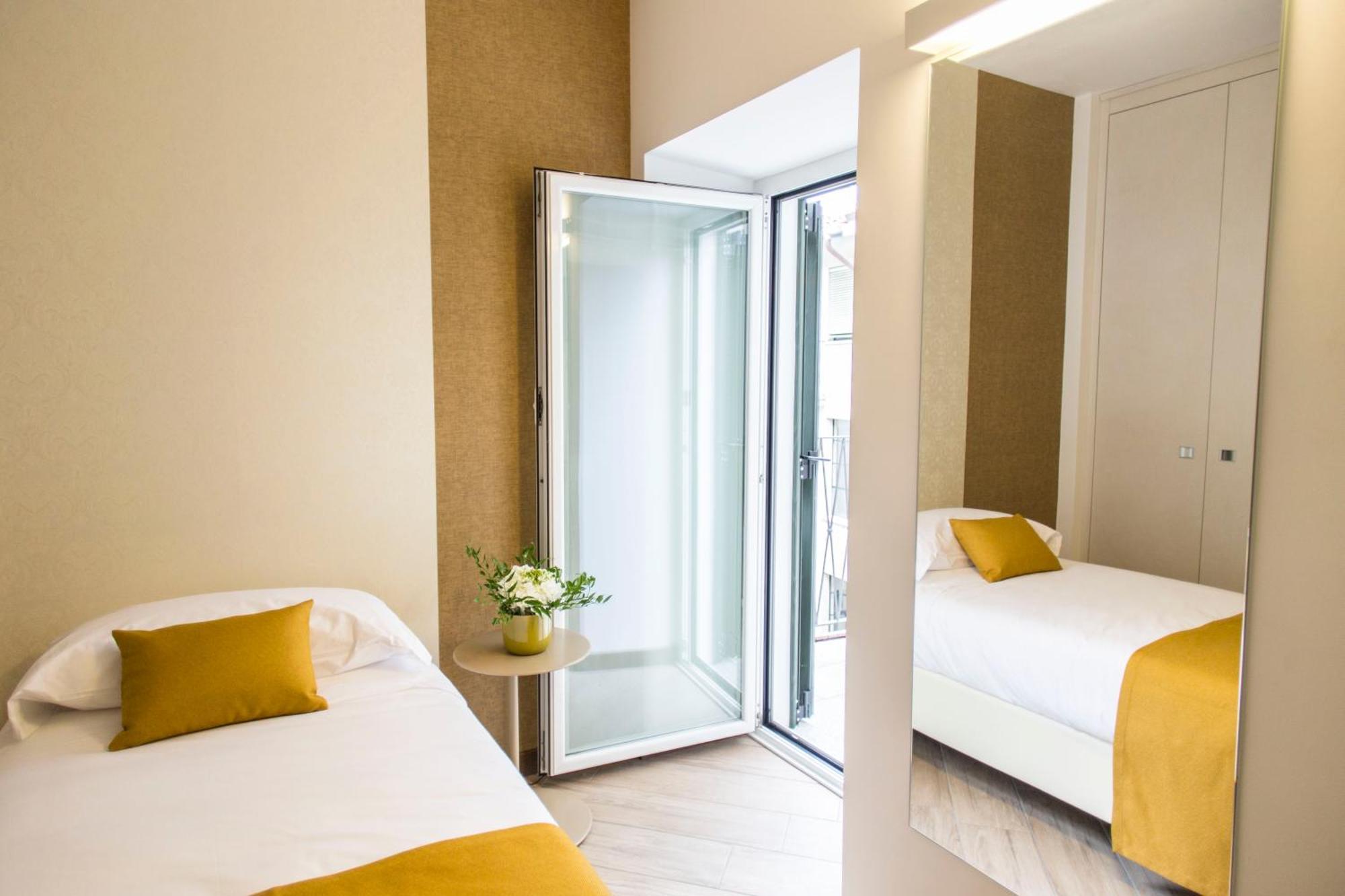 Hotel Ponti Angera Eksteriør billede