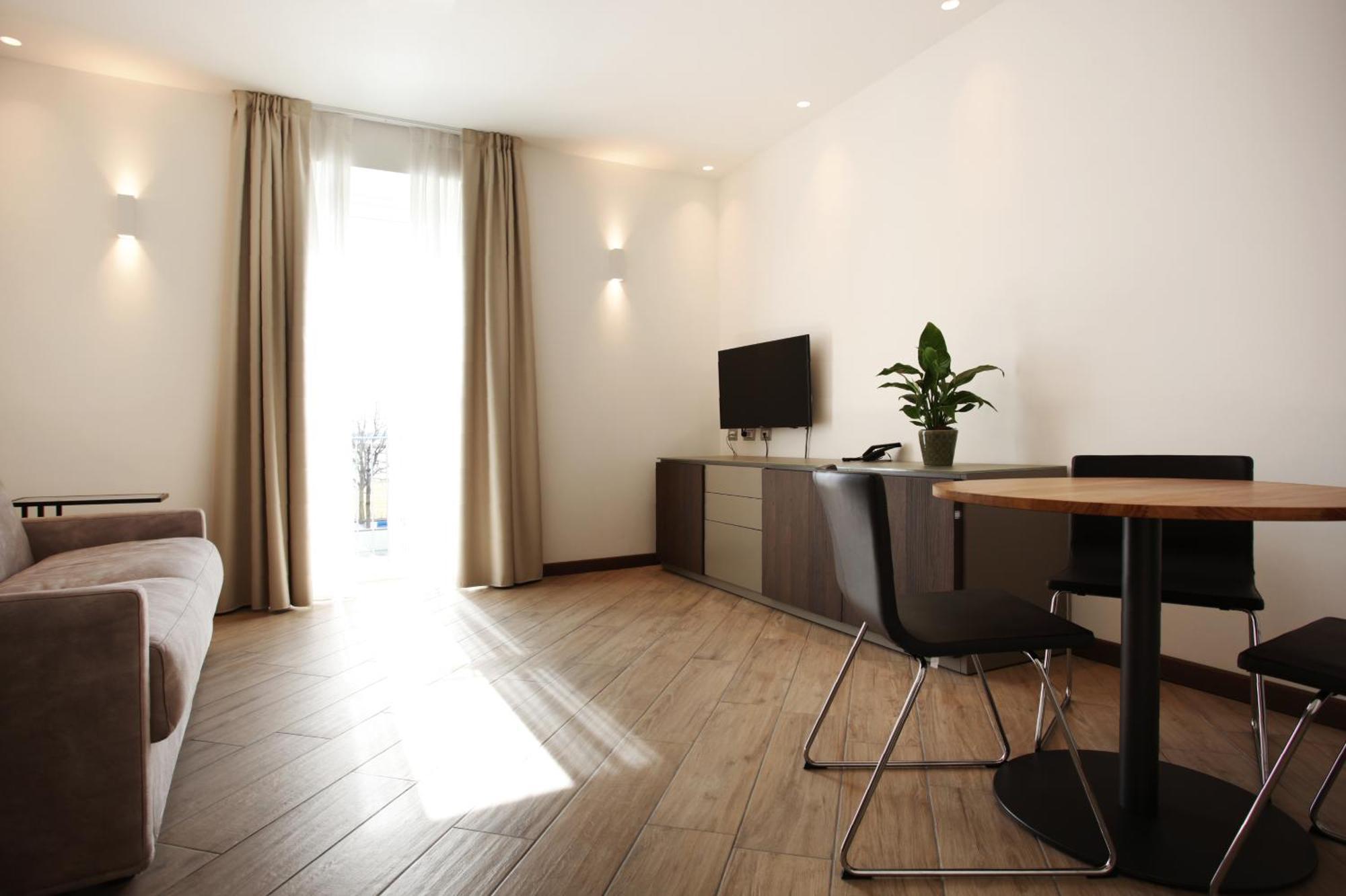 Hotel Ponti Angera Eksteriør billede
