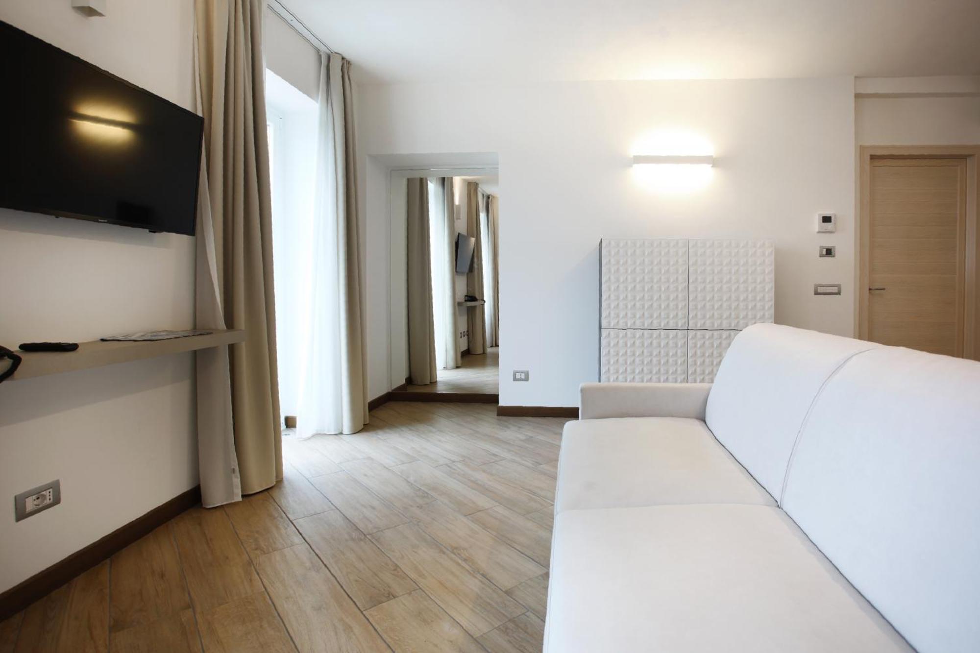 Hotel Ponti Angera Eksteriør billede