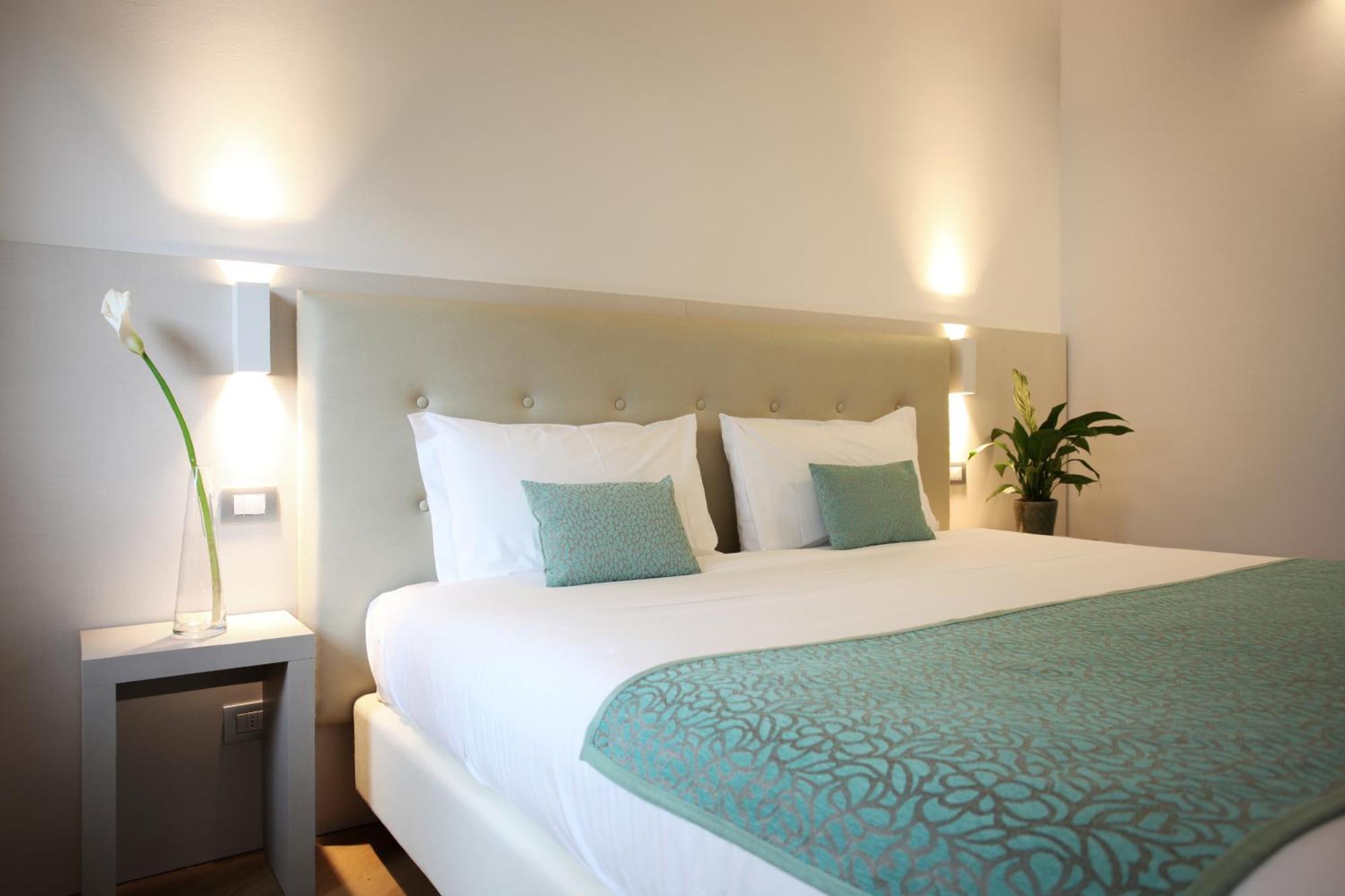 Hotel Ponti Angera Eksteriør billede