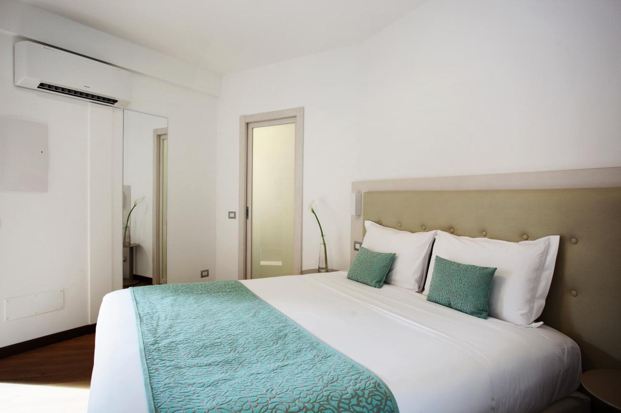 Hotel Ponti Angera Eksteriør billede