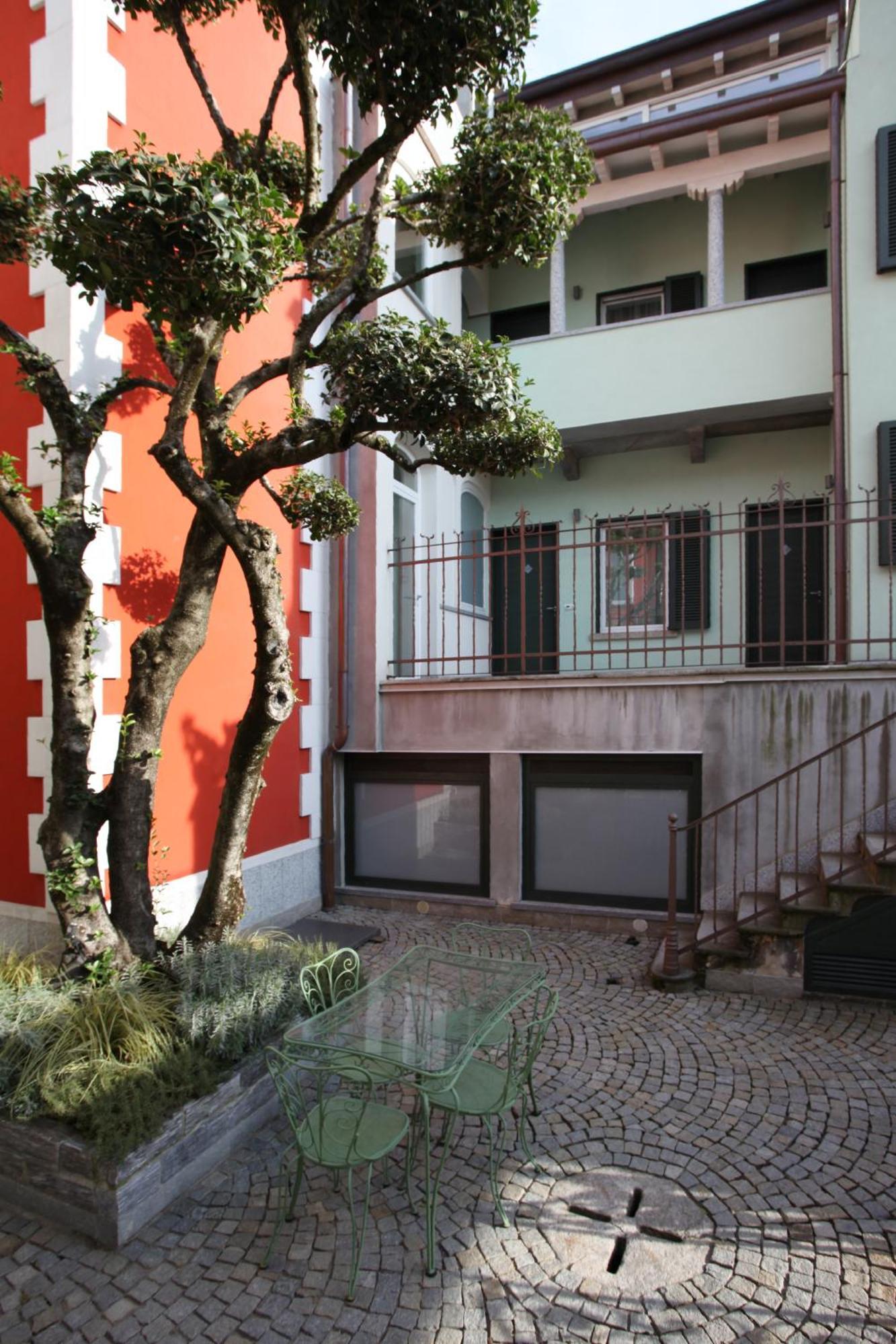 Hotel Ponti Angera Eksteriør billede